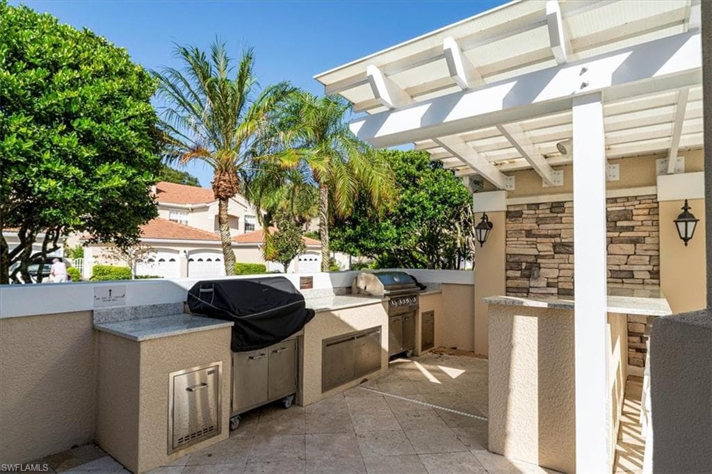8370 Excalibur Cir J4, Naples, FL 34108-21