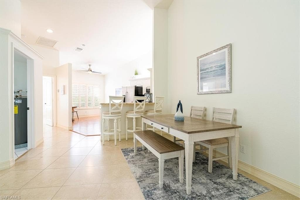 8370 Excalibur Cir J4, Naples, FL 34108-5