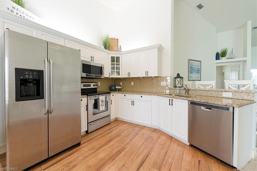 8370 Excalibur Cir J4, Naples, FL 34108-6
