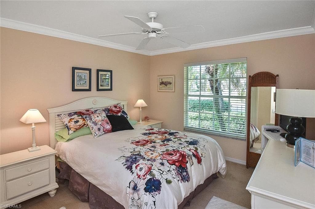 3676 Buttonwood Way, Naples, FL 34112-4