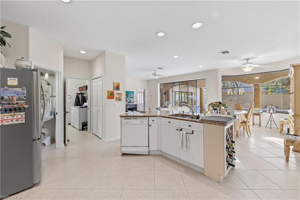 461 33rd Ave NE, Naples, FL 34120-9