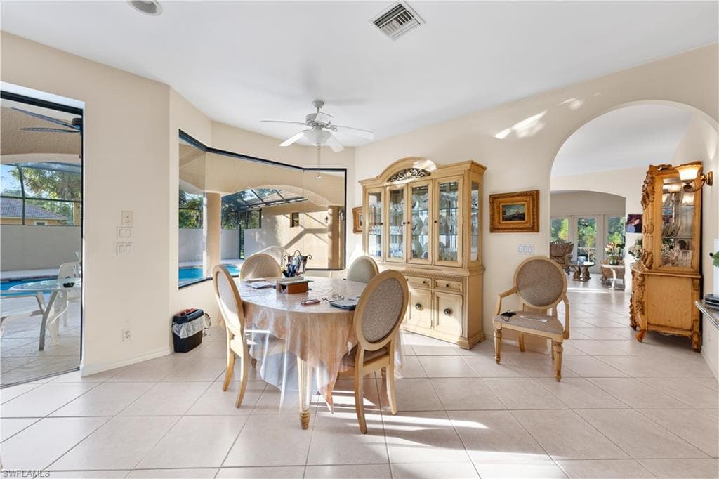 461 33rd Ave NE, Naples, FL 34120-10