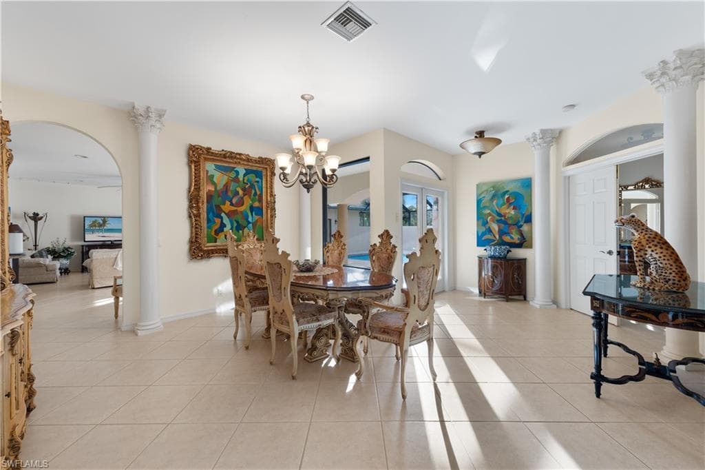 461 33rd Ave NE, Naples, FL 34120-12