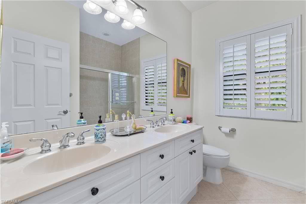 461 33rd Ave NE, Naples, FL 34120-14