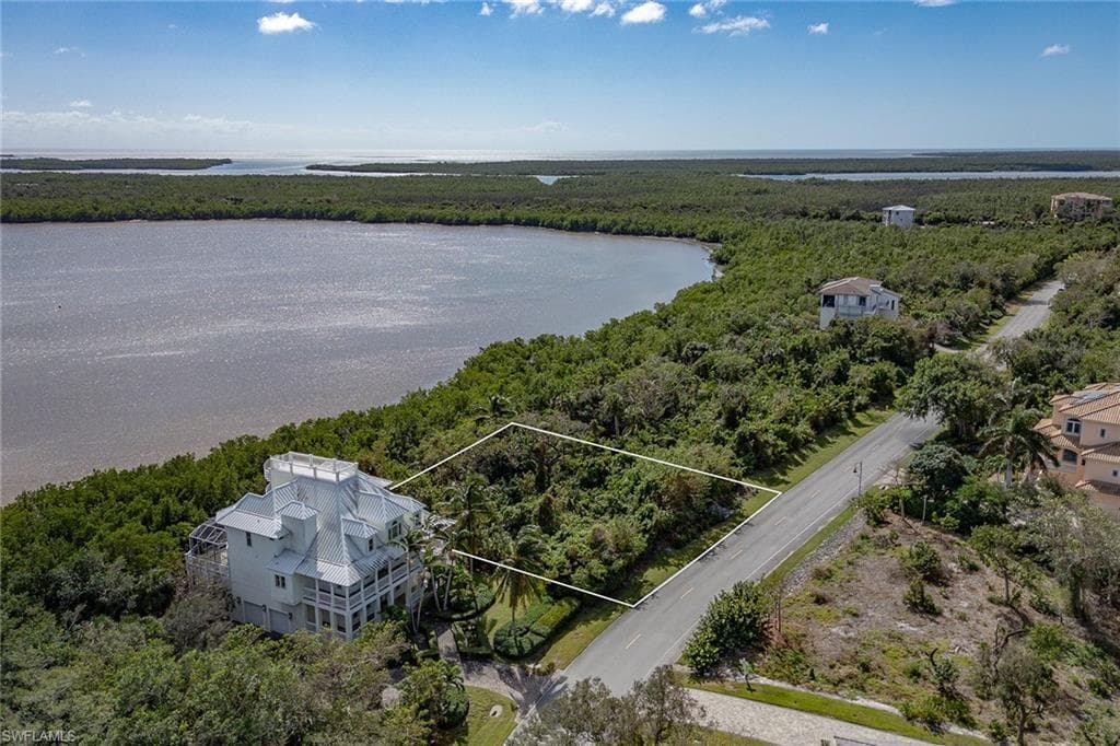 870 Whiskey Creek Dr, Marco Island, FL 34145-4