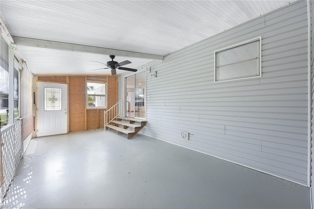 171 Grassy Key Ln 48, Naples, FL 34114-15