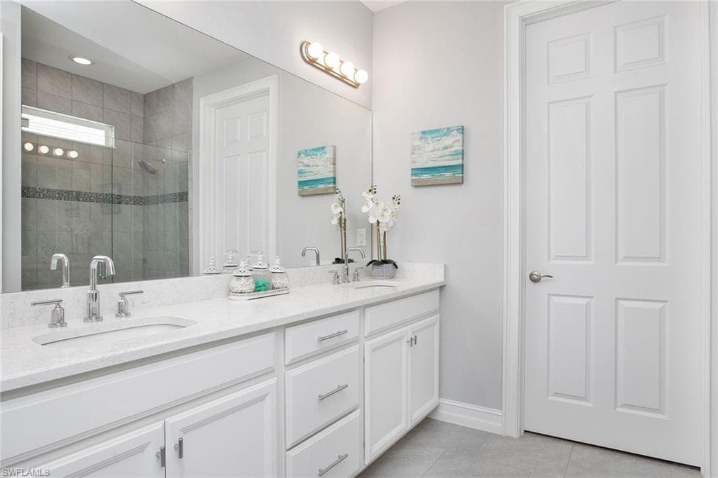 14551 Topsail Dr, Naples, FL 34114-18