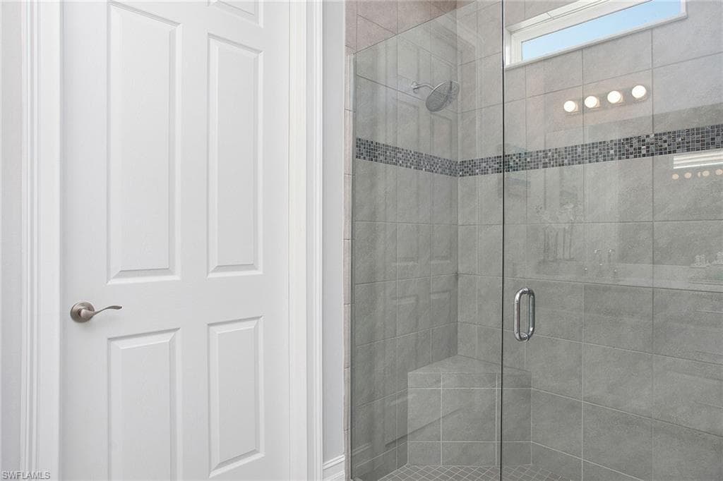 14551 Topsail Dr, Naples, FL 34114-19