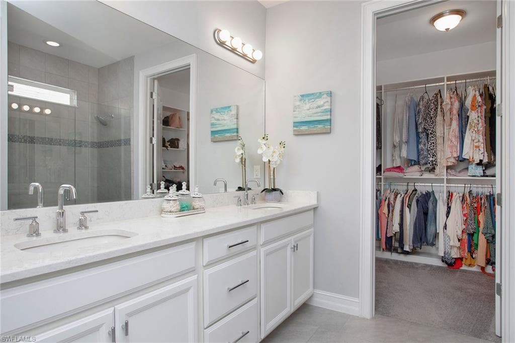 14551 Topsail Dr, Naples, FL 34114-20