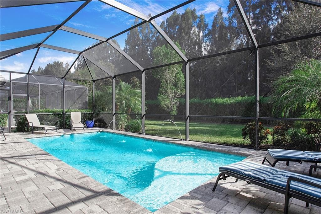 14551 Topsail Dr, Naples, FL 34114-3