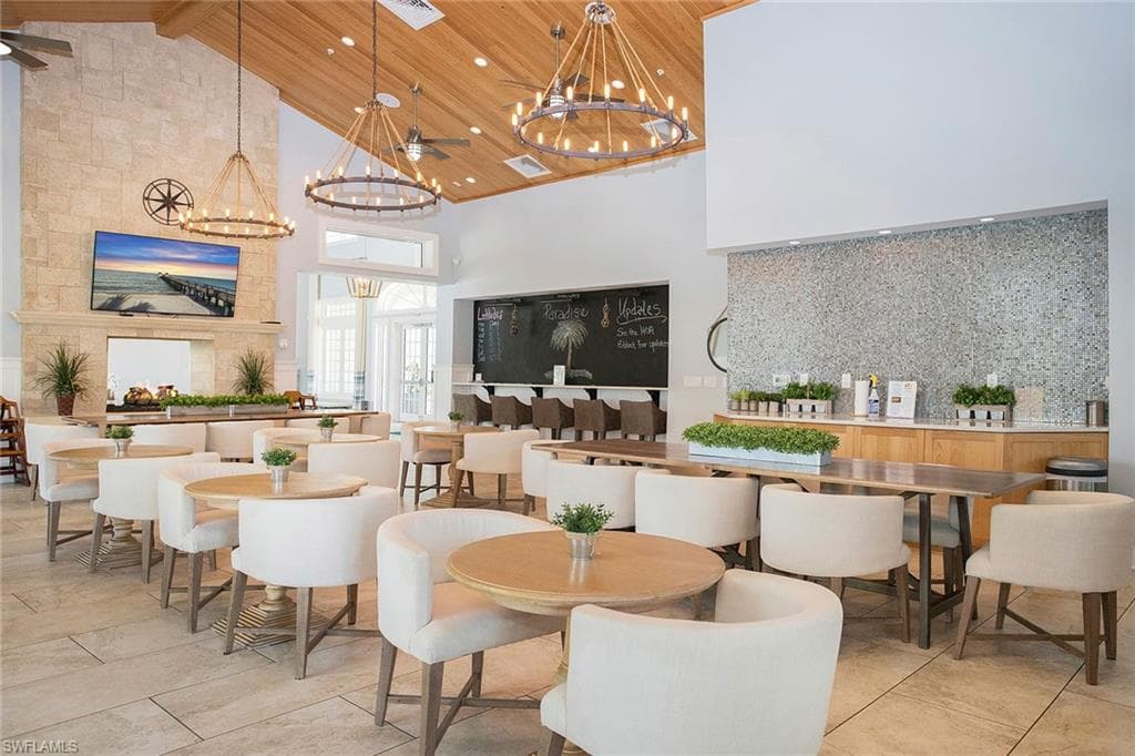 14551 Topsail Dr, Naples, FL 34114-47