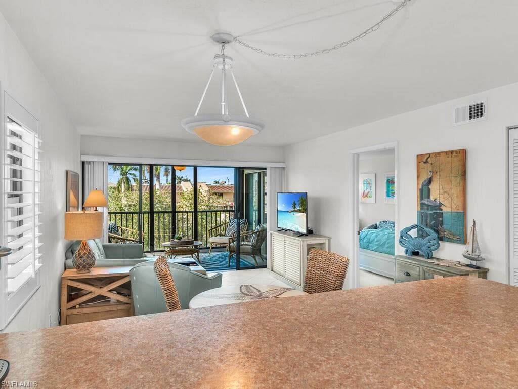 1012 Anglers Cv D-301, Marco Island, FL 34145-8