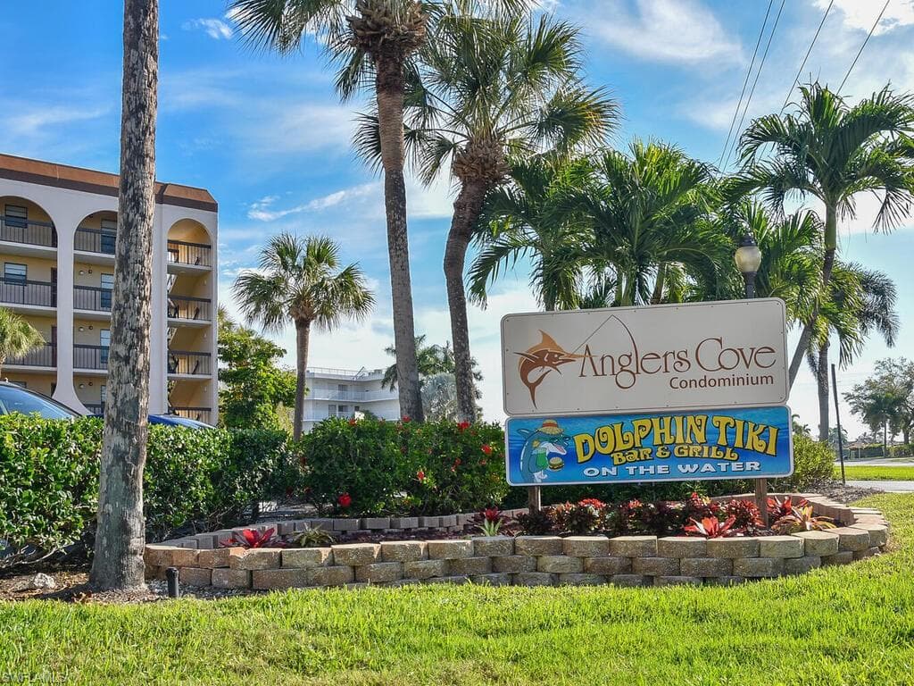 1012 Anglers Cv D-301, Marco Island, FL 34145-18