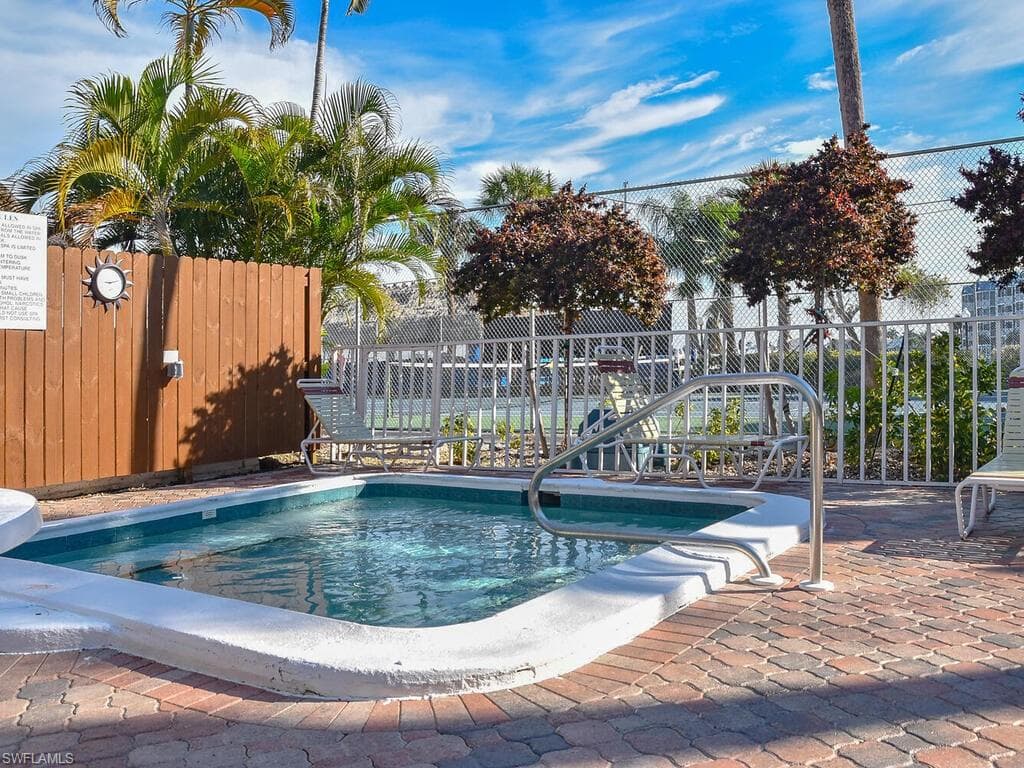 1012 Anglers Cv D-301, Marco Island, FL 34145-20