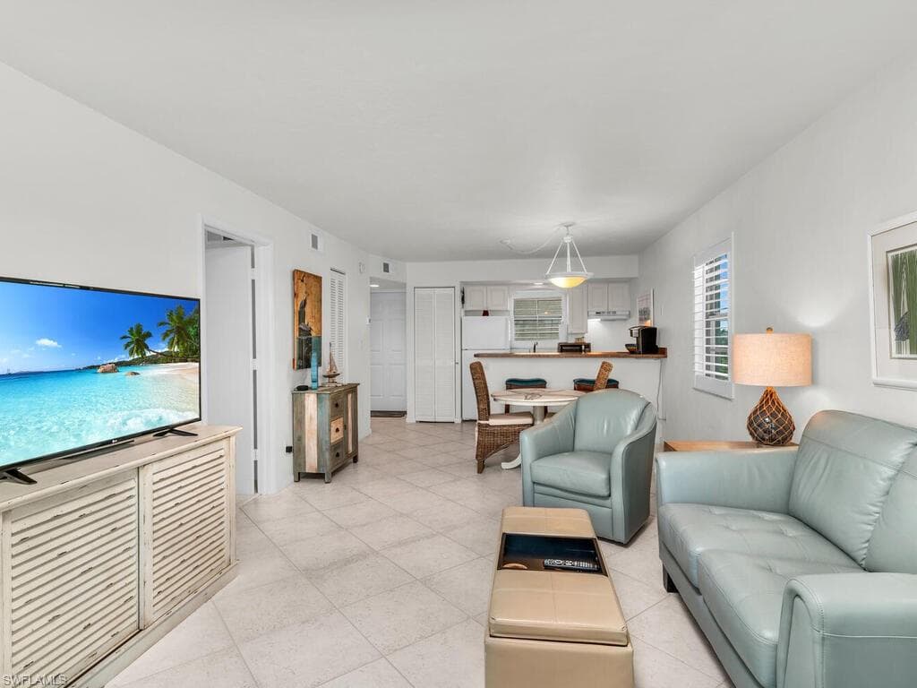 1012 Anglers Cv D-301, Marco Island, FL 34145-4