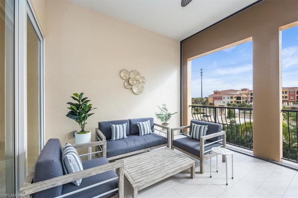 21530 Strada Nuova Cir C-307, Estero, FL 33928-26