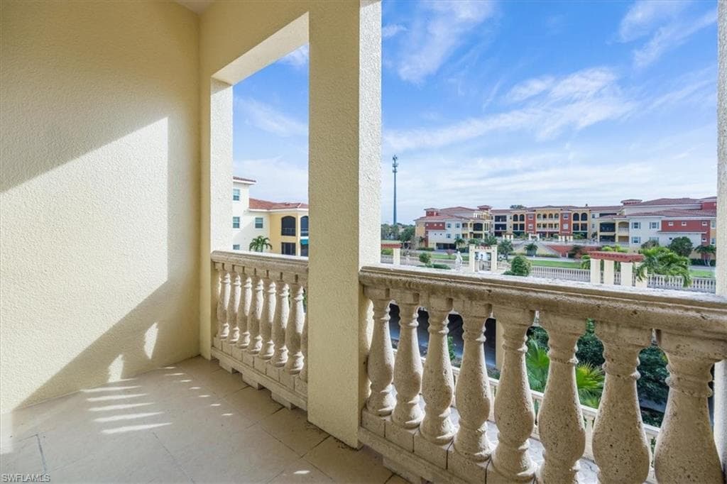 21530 Strada Nuova Cir C-307, Estero, FL 33928-28