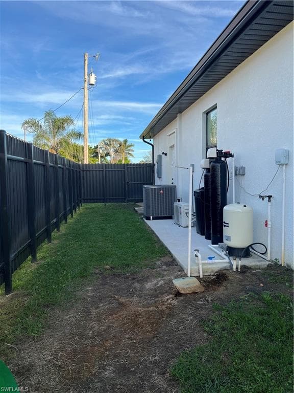4571 22nd St NE, Naples, FL 34120-15