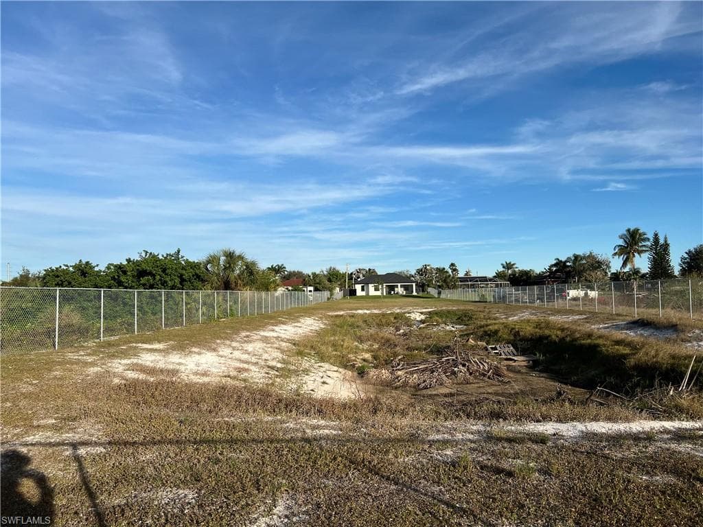 4571 22nd St NE, Naples, FL 34120-17
