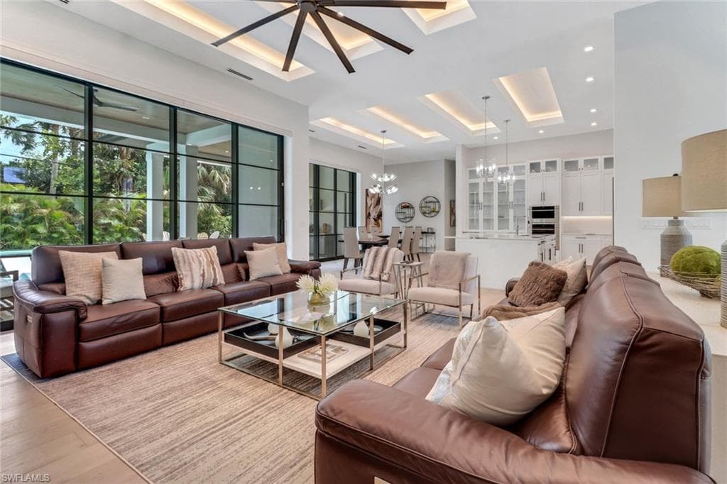 1546 Mandarin Rd, Naples, FL 34102-9