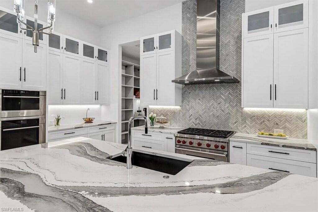 1546 Mandarin Rd, Naples, FL 34102-14