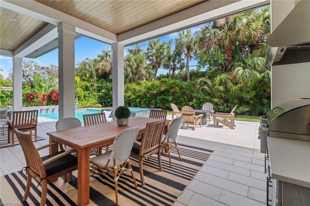1546 Mandarin Rd, Naples, FL 34102-36