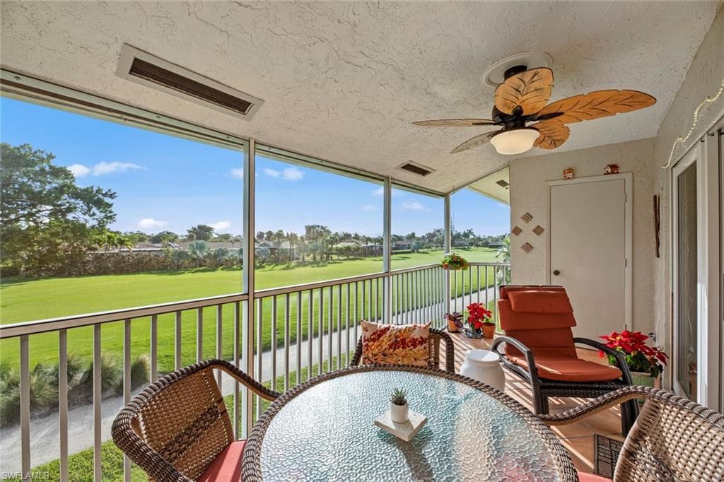 260 Winners Cir 2, Naples, FL 34112-8