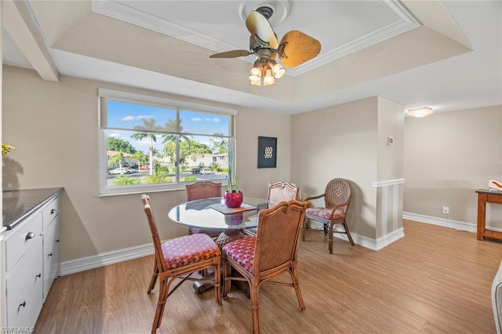260 Winners Cir 2, Naples, FL 34112-29