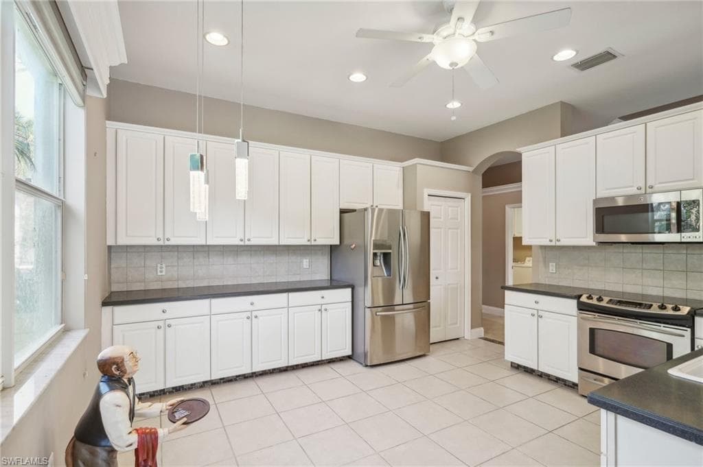 9101 Spanish Moss Way, Bonita Springs, FL 34135-15