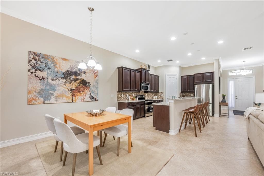 7812 Bucks Run Dr, Naples, FL 34120-14