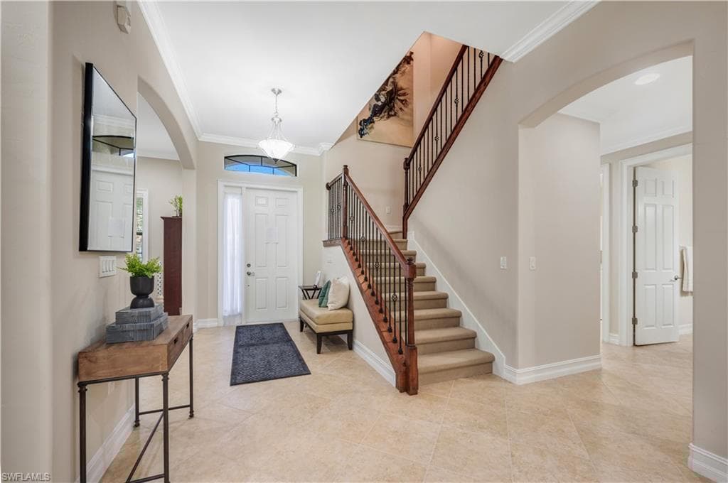 7812 Bucks Run Dr, Naples, FL 34120-25
