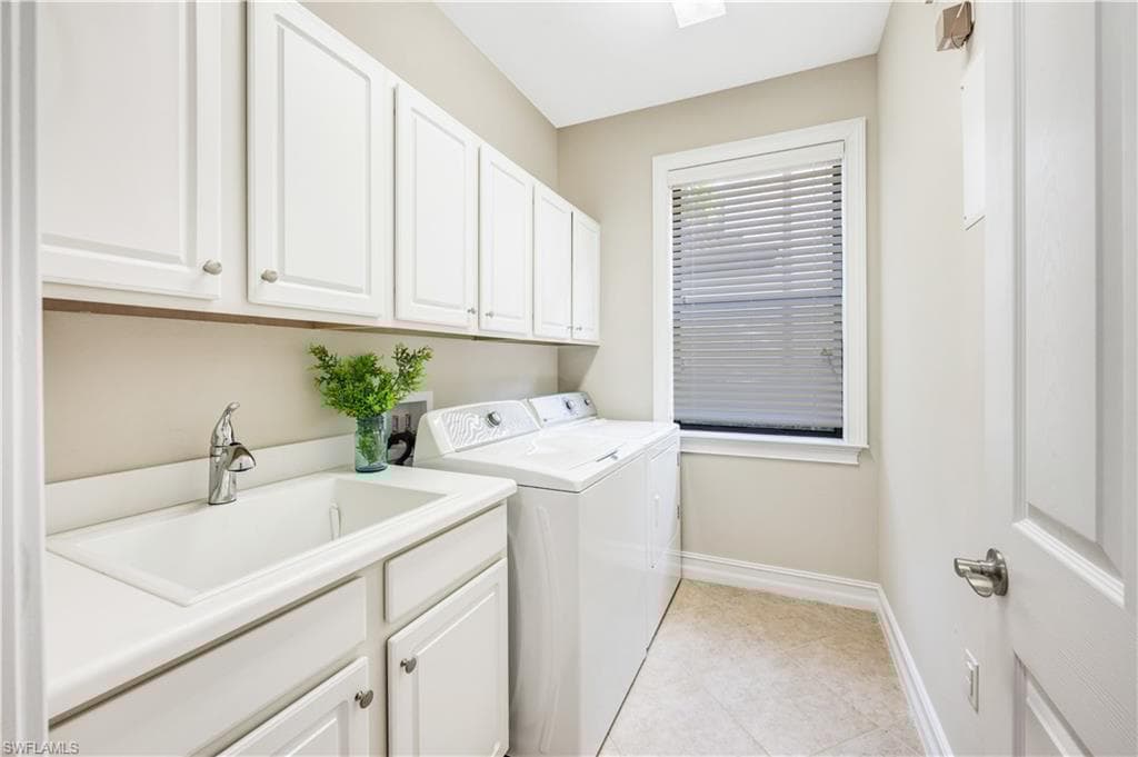 7812 Bucks Run Dr, Naples, FL 34120-34