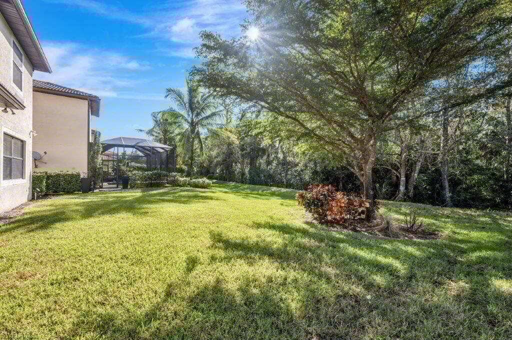 7812 Bucks Run Dr, Naples, FL 34120-38