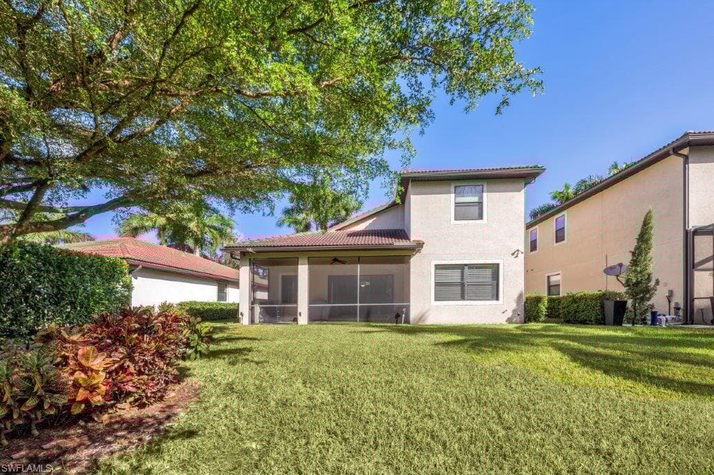 7812 Bucks Run Dr, Naples, FL 34120-40