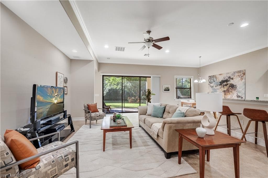 7812 Bucks Run Dr, Naples, FL 34120-7