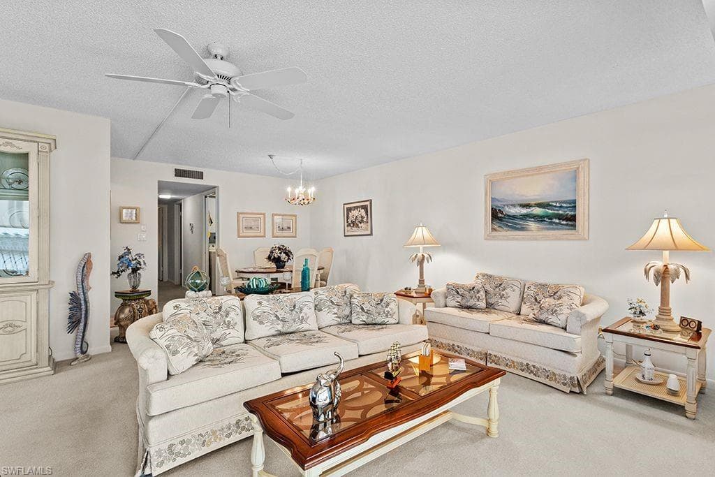 222 Harbour Dr 314, Naples, FL 34103-7