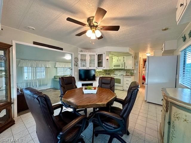 433 Cheetah Dr 433, Naples, FL 34114-16