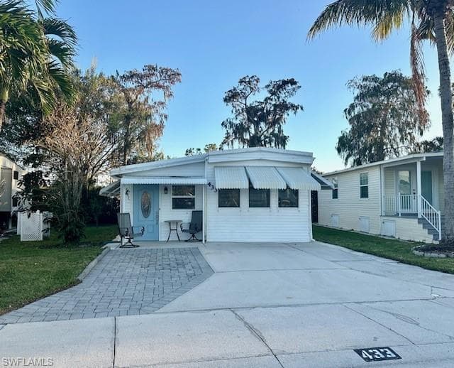 433 Cheetah Dr 433, Naples, FL 34114-28