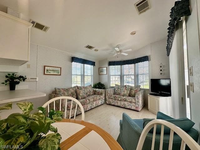 98 Vanda Sanctuary 98, Naples, FL 34114-15