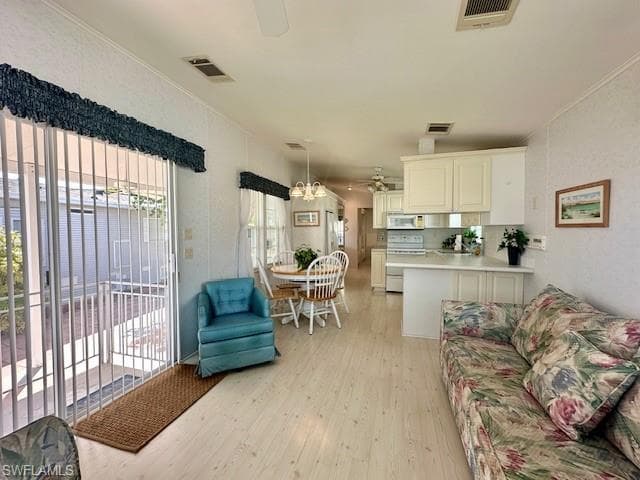 98 Vanda Sanctuary 98, Naples, FL 34114-17