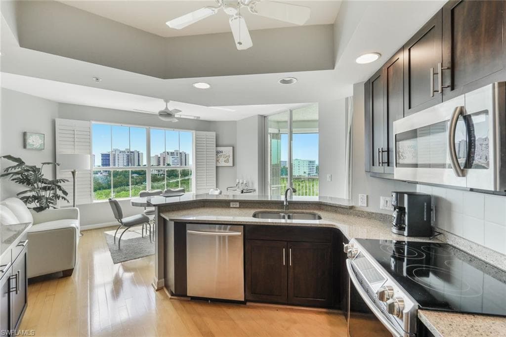 300 Dunes Blvd 505, Naples, FL 34110-19