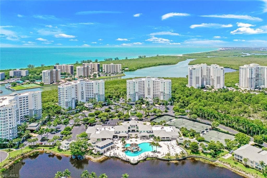 300 Dunes Blvd 505, Naples, FL 34110-49