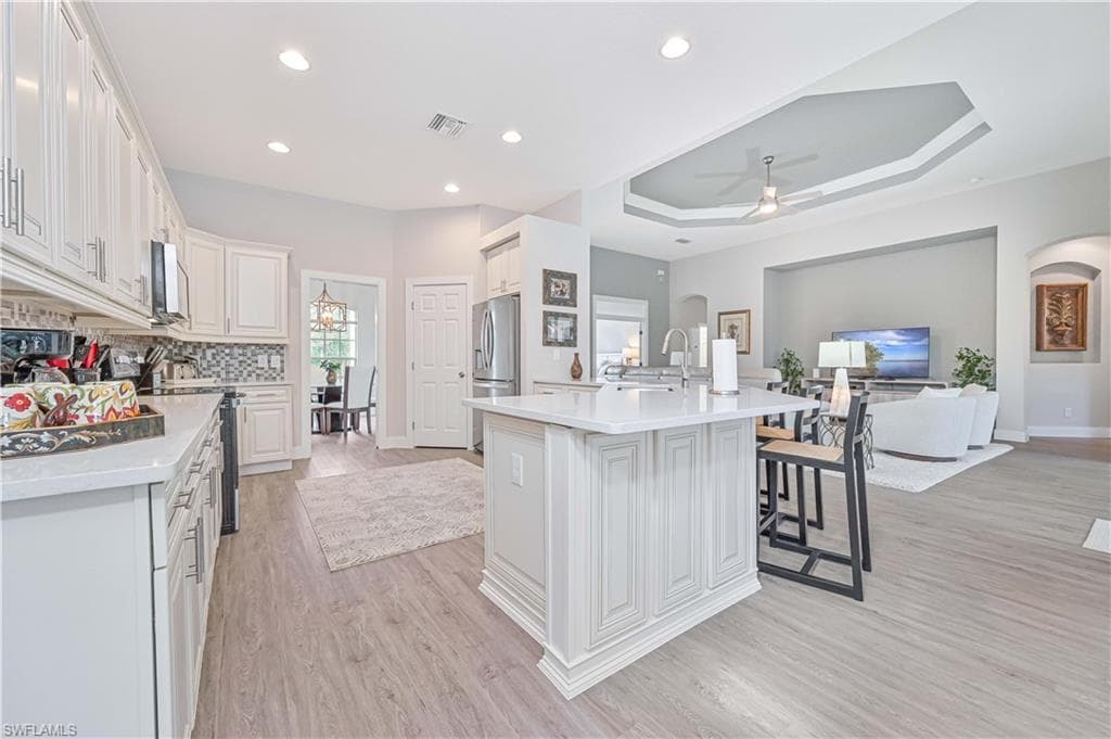 11124 Sea Tropic Ln, Fort Myers, FL 33908-10