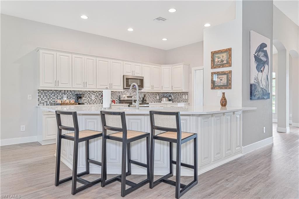 11124 Sea Tropic Ln, Fort Myers, FL 33908-11