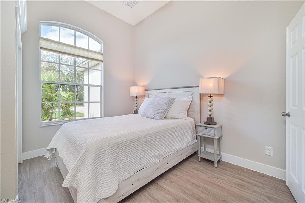 11124 Sea Tropic Ln, Fort Myers, FL 33908-23