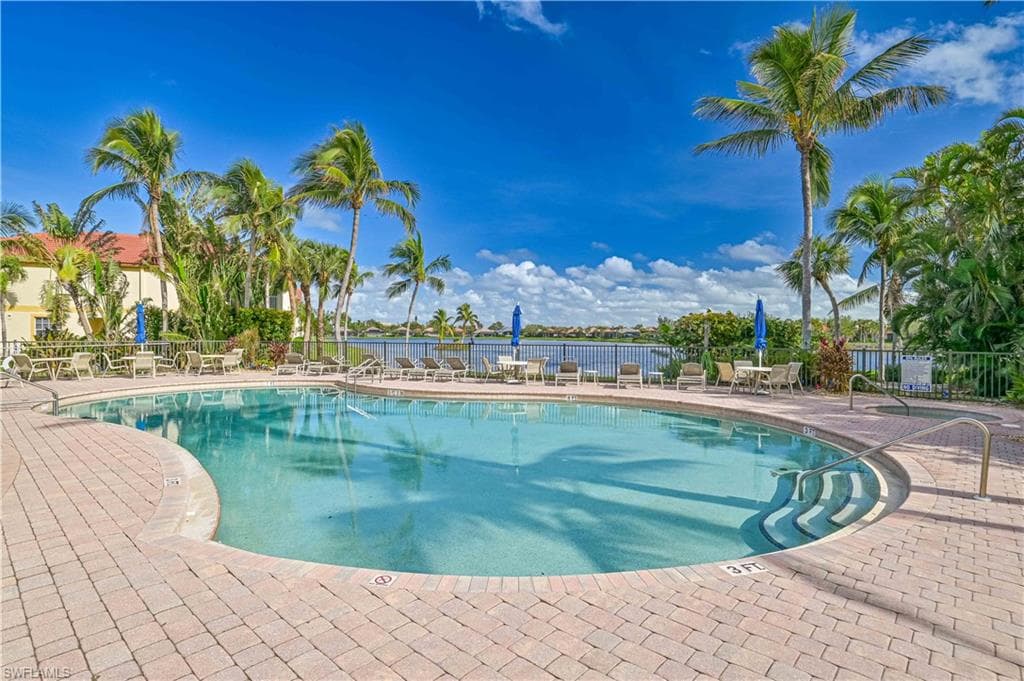 11124 Sea Tropic Ln, Fort Myers, FL 33908-34
