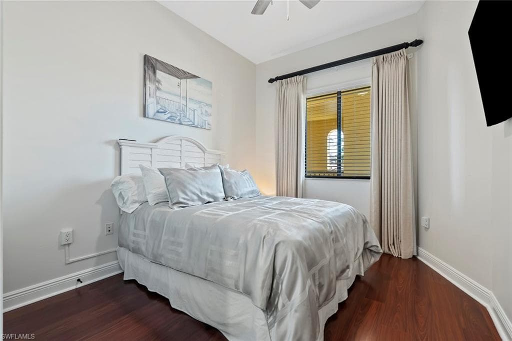 1005 Sandpiper St C-202, Naples, FL 34102-12
