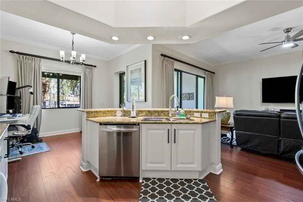 1005 Sandpiper St C-202, Naples, FL 34102-22