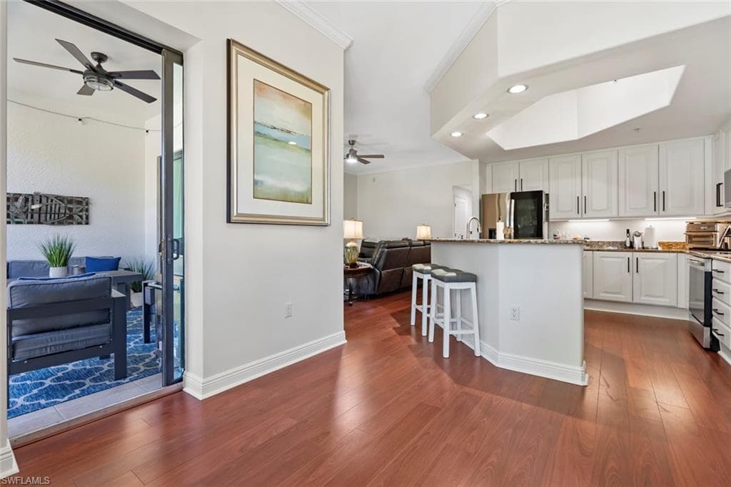 1005 Sandpiper St C-202, Naples, FL 34102-5
