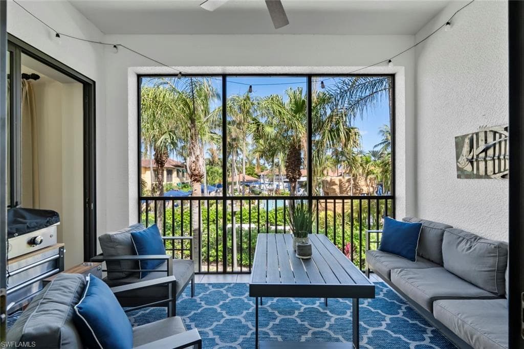 1005 Sandpiper St C-202, Naples, FL 34102-8